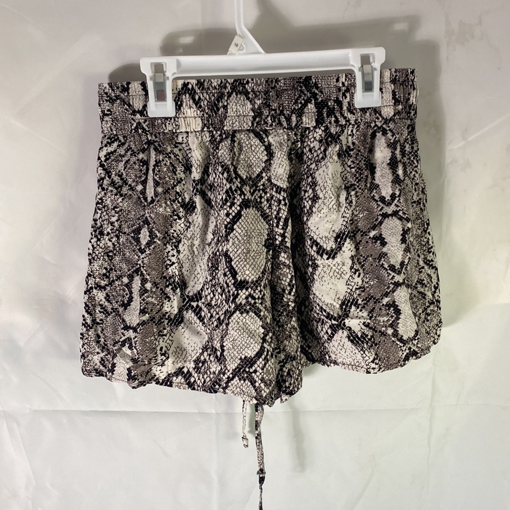 Express Python Print Loose Shorts Small - Picture 3 of 7